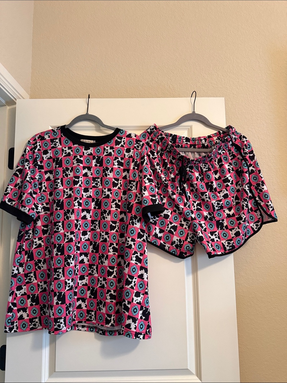 Women's Pink Patterned Lounge Shorts Set